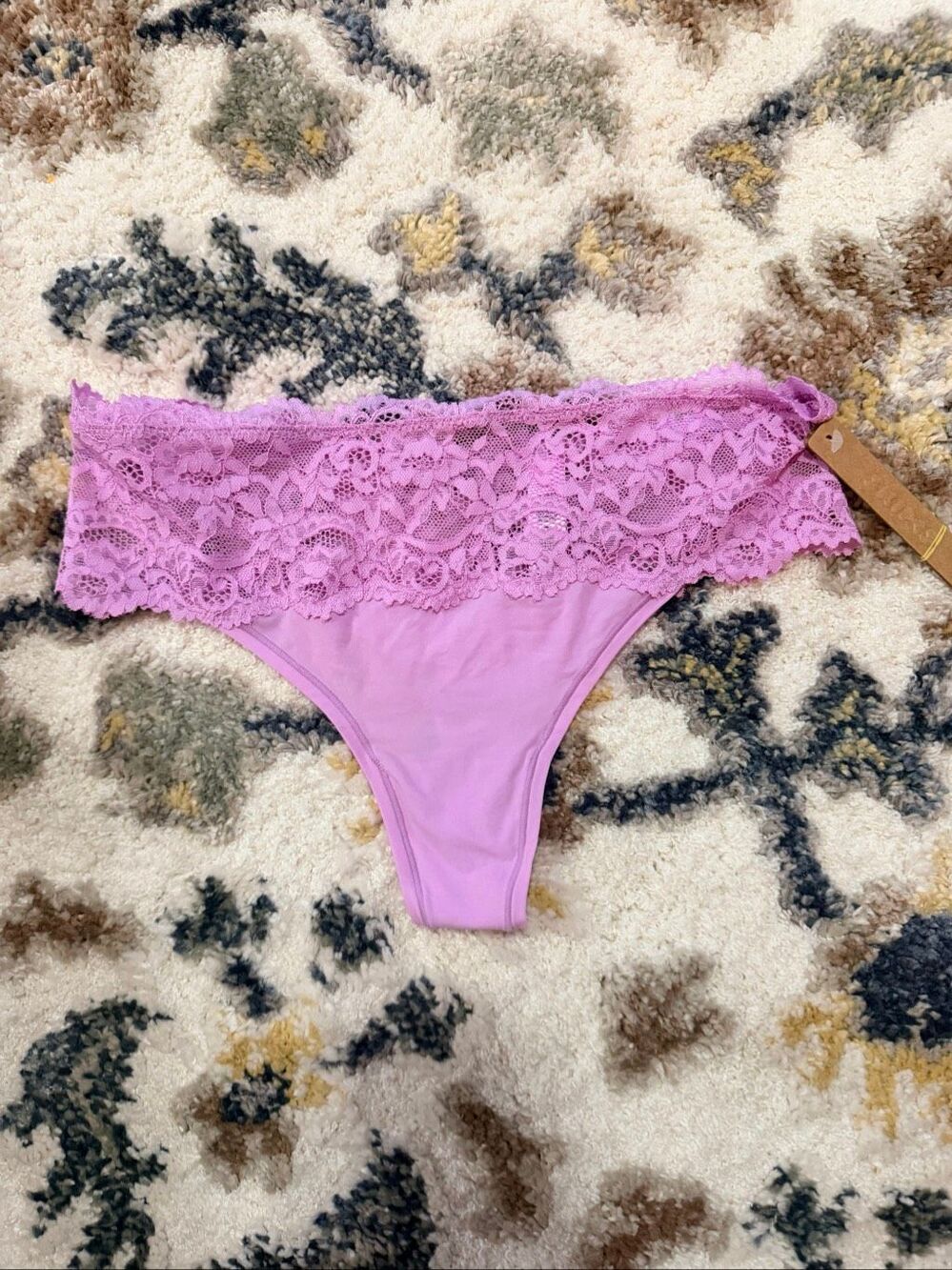 SKIMS Fits Everybody Lace Thong Panty Petal Pink Size M NWT Womens Underwear